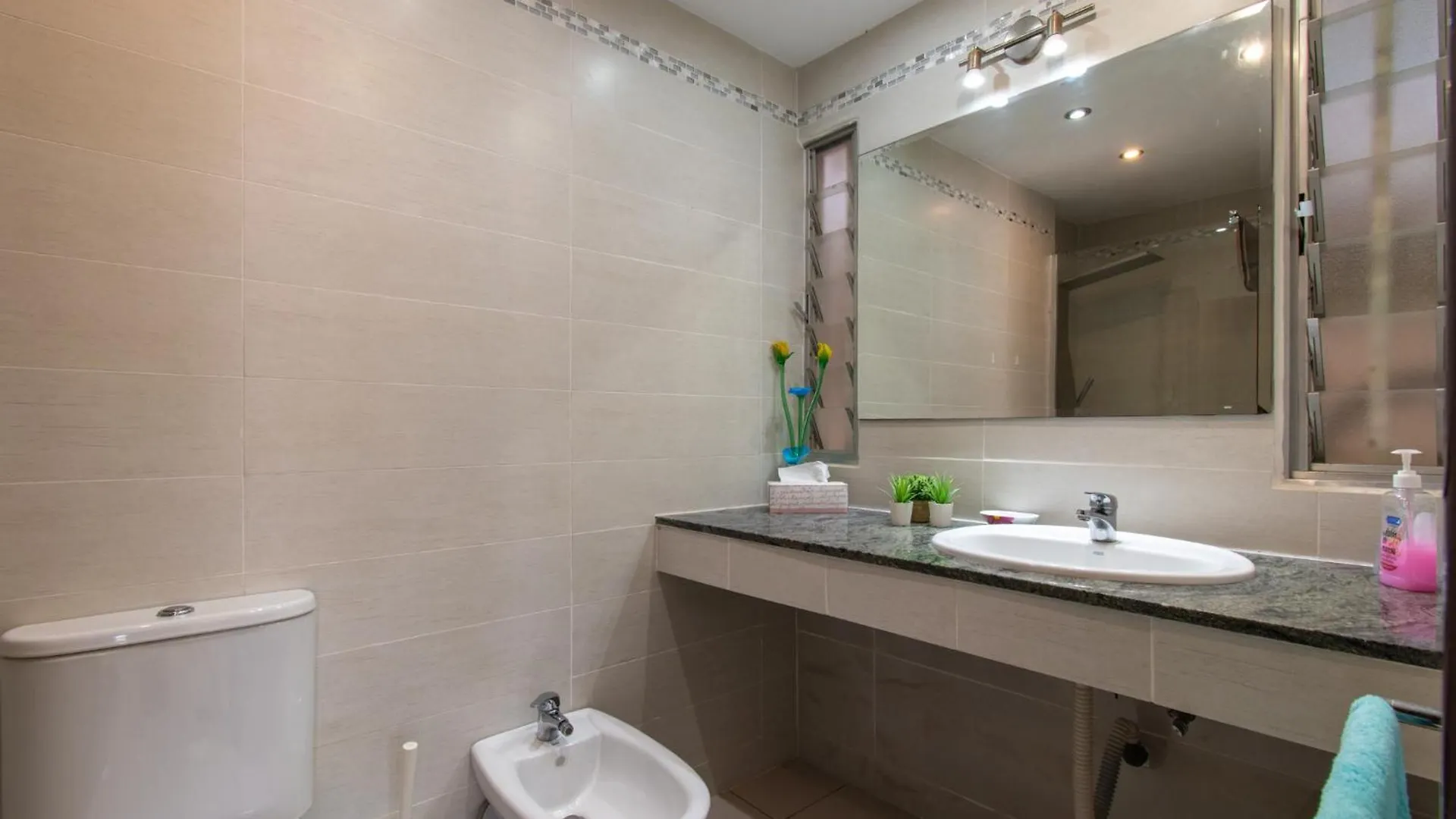 Stunning 6 Bedroom Villa Private Heated Pool Costa Adeje  Spanien